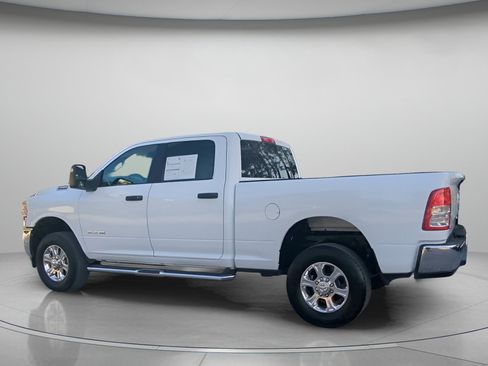 Used 2024 RAM 2500 Big Horn AWD/4WD image 18