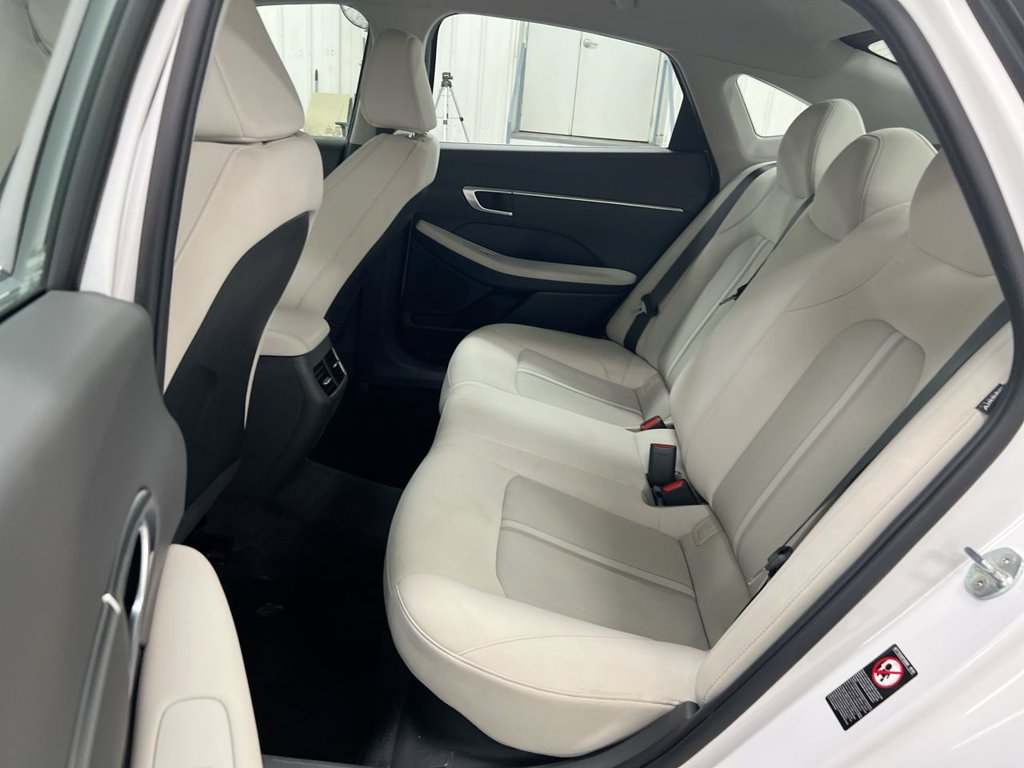 Used 2022 Hyundai Sonata Blue FWD image 22
