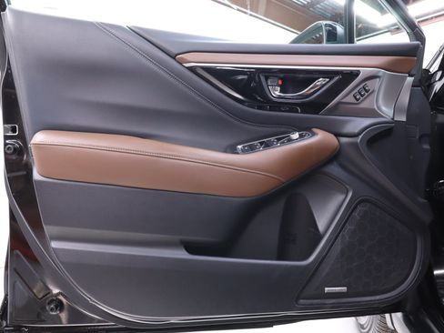 Used 2020 Subaru Outback Touring image 20