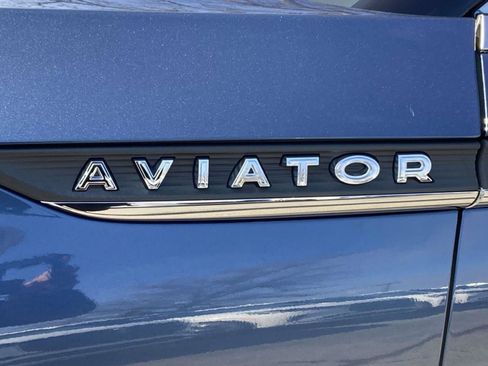 Used 2020 Lincoln Aviator Reserve w/ Equipment Group 202A image 13