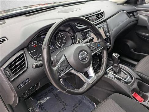 Used 2019 Nissan Rogue SV w/ Sun & Sound Touring Package AWD/4WD image 15