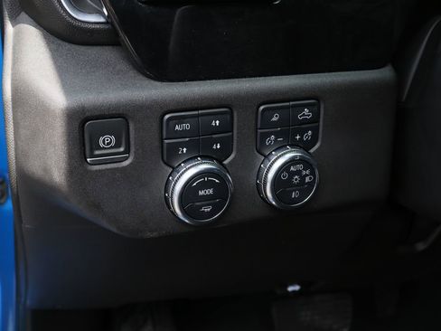 Used 2022 GMC Sierra 1500 Elevation w/ Elevation Premium Package AWD/4WD image 12