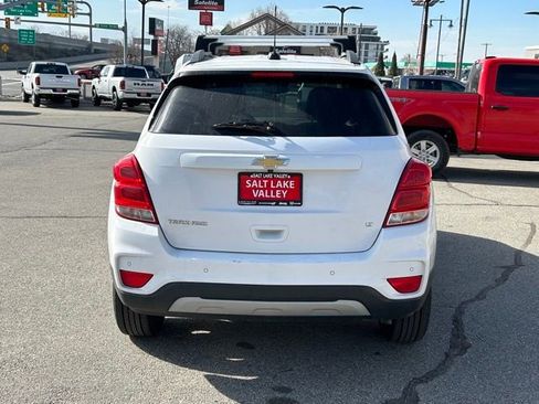 Used 2020 Chevrolet Trax LT w/ Driver Confidence Package image 5