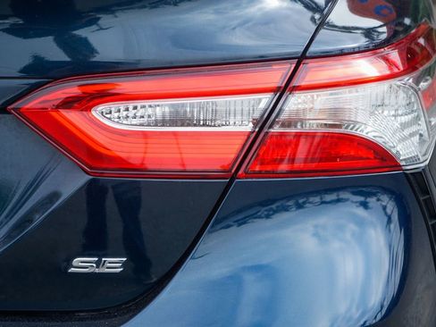 Used 2019 Toyota Camry SE w/ Carpet Mat Package FWD image 41