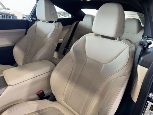 Used 2025 BMW 430i xDrive Coupe w/ Premium Package image 30