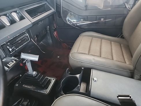 Used 1994 Jeep Wrangler S image 22
