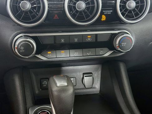 Used 2025 Nissan Sentra SV FWD image 22