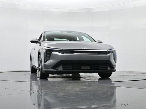 Used 2025 Kia K4 FWD image 36