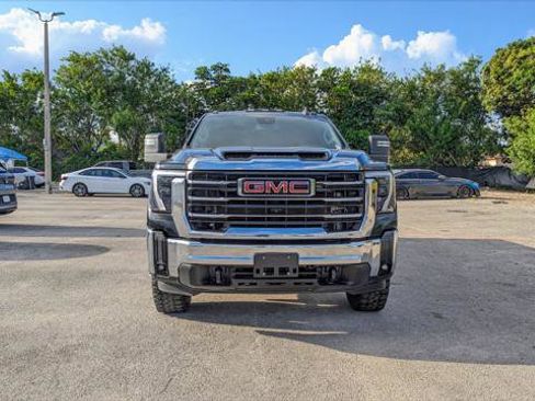 Used 2024 GMC Sierra 3500 SLE AWD/4WD image 12