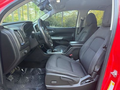 Used 2018 Chevrolet Colorado LT image 18