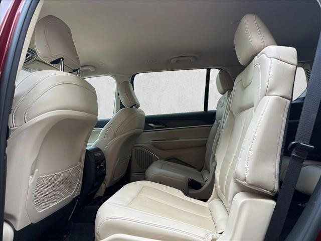 Used 2021 Jeep Grand Cherokee L Limited AWD/4WD image 23