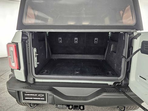 Used 2021 Ford Bronco Badlands w/ Sasquatch Package image 14