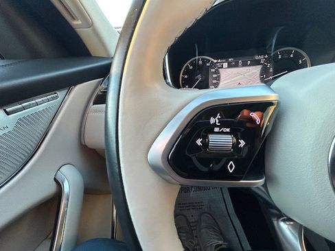 Certified 2023 Jaguar F-PACE S image 27