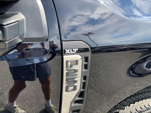 Used 2025 Ford F250 XLT w/ 360-Degree Camera Package AWD/4WD image 10