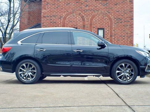 Used 2017 Acura MDX SH-AWD w/ Advance Package image 4