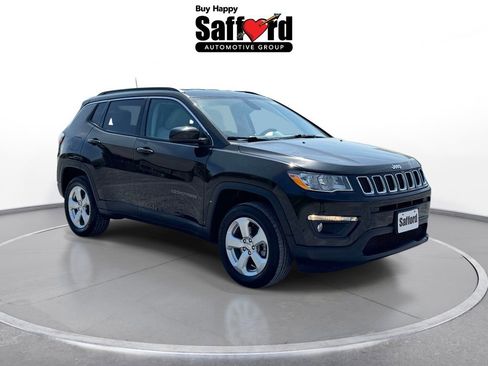Used 2018 Jeep Compass Latitude w/ Cold Weather Group AWD/4WD image 10