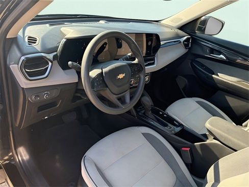 Used 2025 Chevrolet TrailBlazer LT image 19