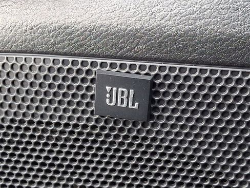 Used 2023 Toyota Tacoma Limited image 25