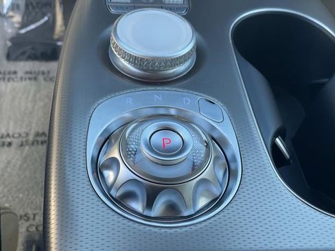 Used 2023 Genesis GV60 Advanced image 20