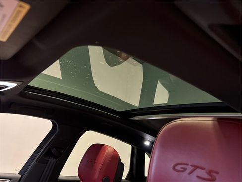 Used 2021 Porsche Macan GTS image 29