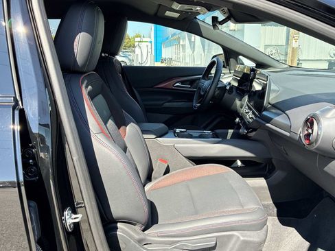 Certified 2024 Chevrolet Equinox EV RS image 27