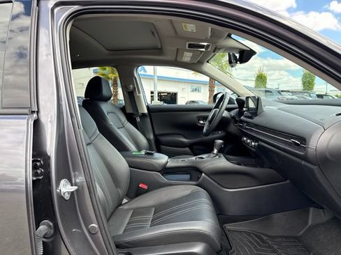 Used 2024 Honda HR-V EX-L image 9