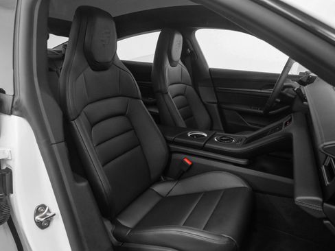 New 2025 Porsche Taycan 4S AWD/4WD image 22