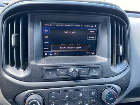 Used 2021 Chevrolet Colorado W/T w/ WT Convenience Package RWD image 13