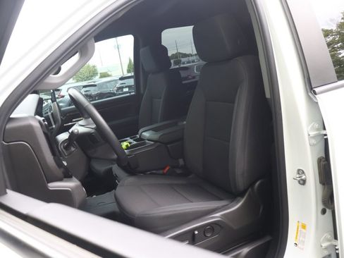 Used 2024 Chevrolet Silverado 2500 LT AWD/4WD image 33