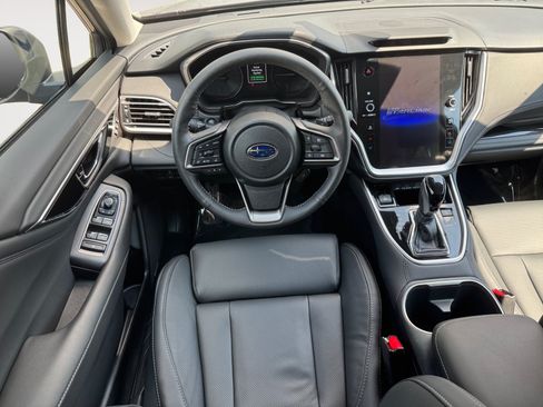 Used 2025 Subaru Outback Touring w/ Popular Package #2 AWD/4WD image 10