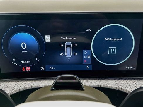 Used 2025 Hyundai Santa Fe Calligraphy FWD image 33