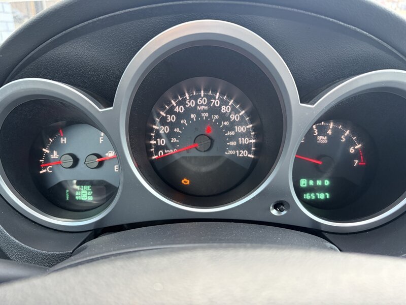 Used 2010 Chrysler Sebring Limited FWD image 14
