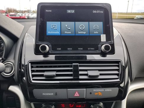 New 2026 Mitsubishi Eclipse Cross LE image 3