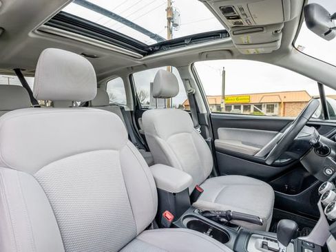 Used 2017 Subaru Forester 2.5i Premium w/ All-Weather Package AWD/4WD image 20