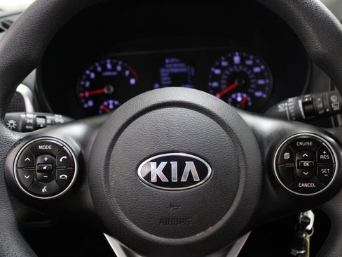 Used 2020 Kia Soul S FWD image 7