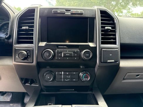 Used 2020 Ford F150 XLT AWD/4WD image 18