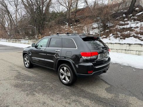 Used 2015 Jeep Grand Cherokee Limited w/ Luxury Group II image 7