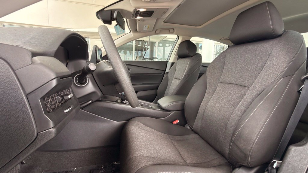 Certified 2023 Honda Accord EX image 4