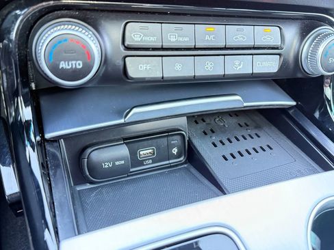 Used 2022 Kia Stinger GT2 image 18