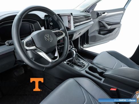 Used 2025 Volkswagen Jetta SEL FWD image 56