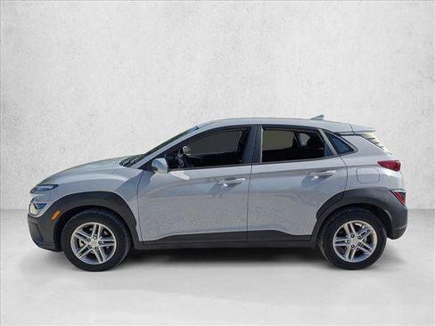 Used 2022 Hyundai Kona SE FWD image 6