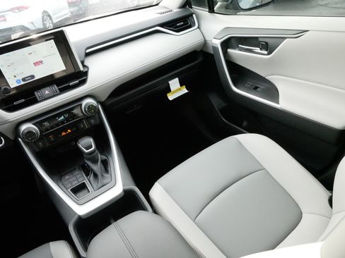 Certified 2025 Toyota RAV4 XLE Premium image 11