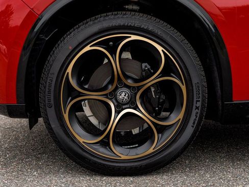 New 2025 Alfa Romeo Stelvio Sprint image 15