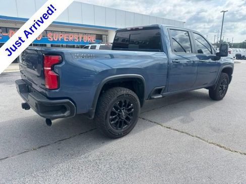 Used 2025 Chevrolet Silverado 2500 LT w/ Trail Boss Package AWD/4WD image 3