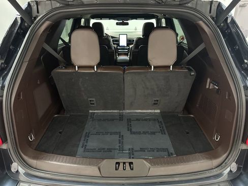 Used 2023 Ford Explorer King Ranch w/ Technology Package AWD/4WD image 39