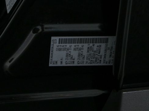 Used 2024 Nissan Rogue SV AWD/4WD image 32