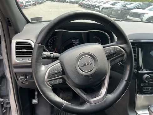 Used 2021 Jeep Grand Cherokee Laredo X AWD/4WD image 14