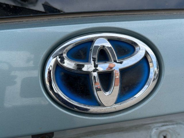 Used 2018 Toyota Prius Two w/ Prius Two Safety Plus Package FWD image 10