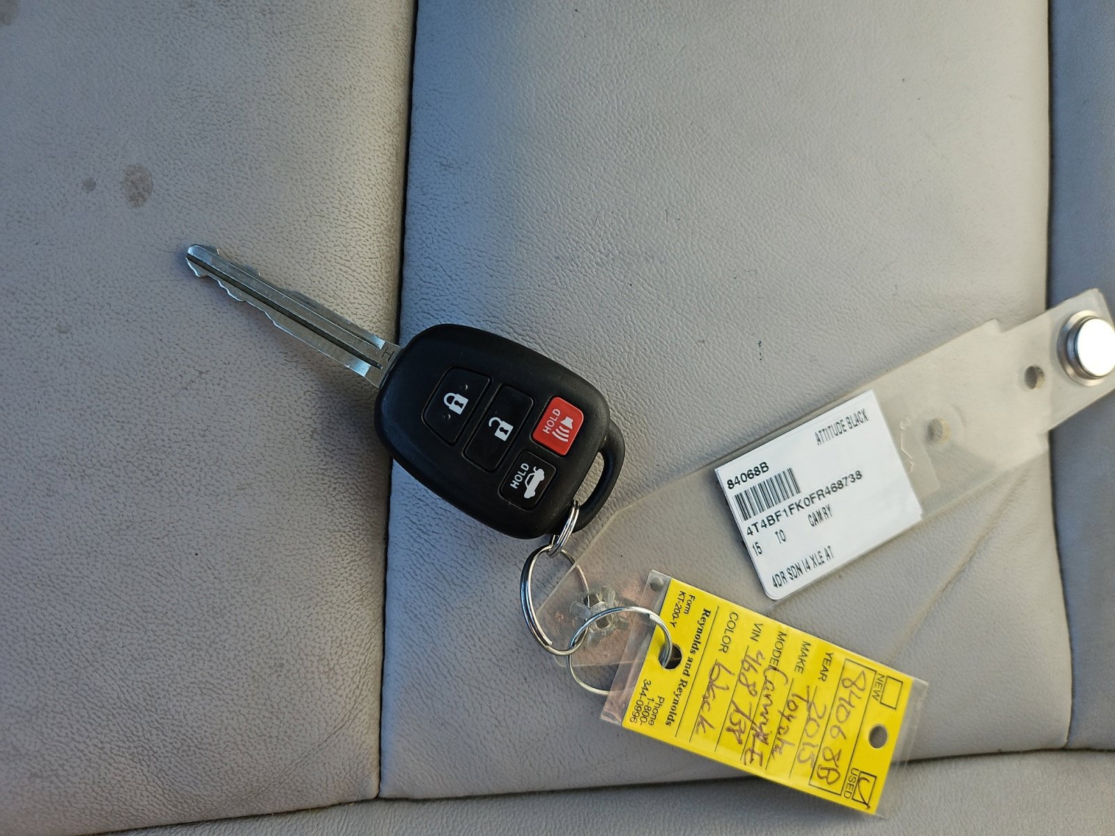Used 2015 Toyota Camry XLE FWD image 19