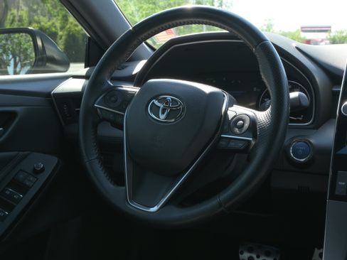 Used 2021 Toyota Avalon XSE FWD image 20